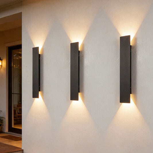Black Up Down LED Wall Light for Garden, Fence, Porch & Driveway – photo 2