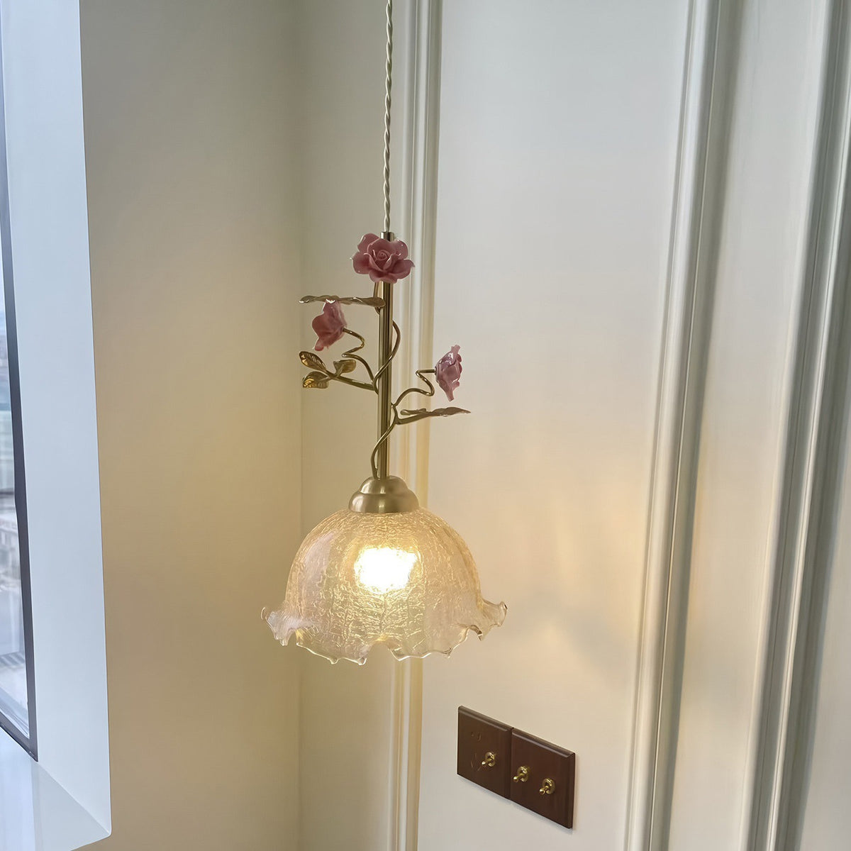 Pendant Light | French Rose Glass Bedside Lamp for Bedroom, Hallway & Dressing Room | Vintage Brass Floral, Ribbed Shade, E27 Bulb Included, 22cm