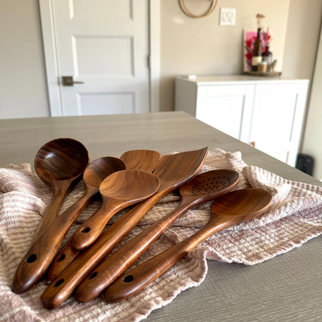 Natural Wooden Utensil Set | 7-Piece Kitchen Tools for Versatile Cooking 3