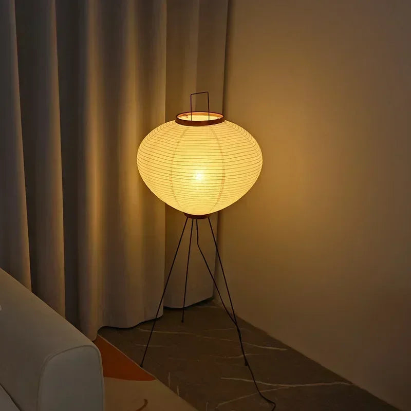 Paper floor lamp base and stem design detail