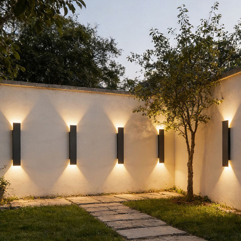 Black Up Down LED Wall Light for Garden, Fence, Porch & Driveway – photo 5