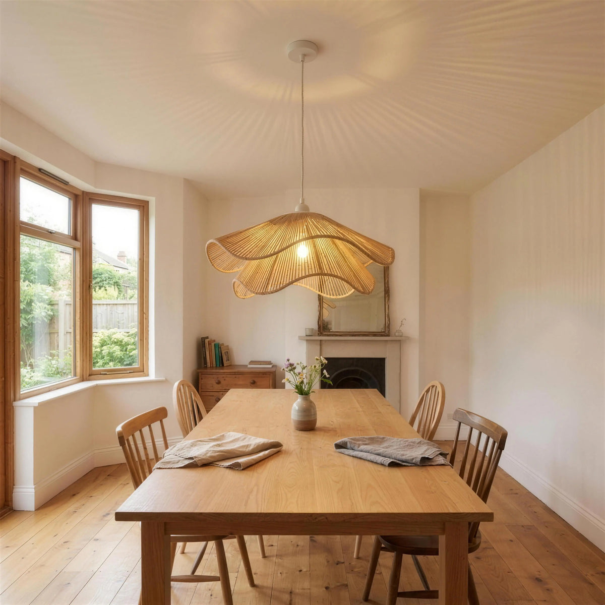 Woven Pendant Light Shade | Natural Jute Rope Scalloped Ceiling Lamp for Kitchen, Dining Room & Bedroom | Boho Rattan-Style Look, 30–60cm, E27