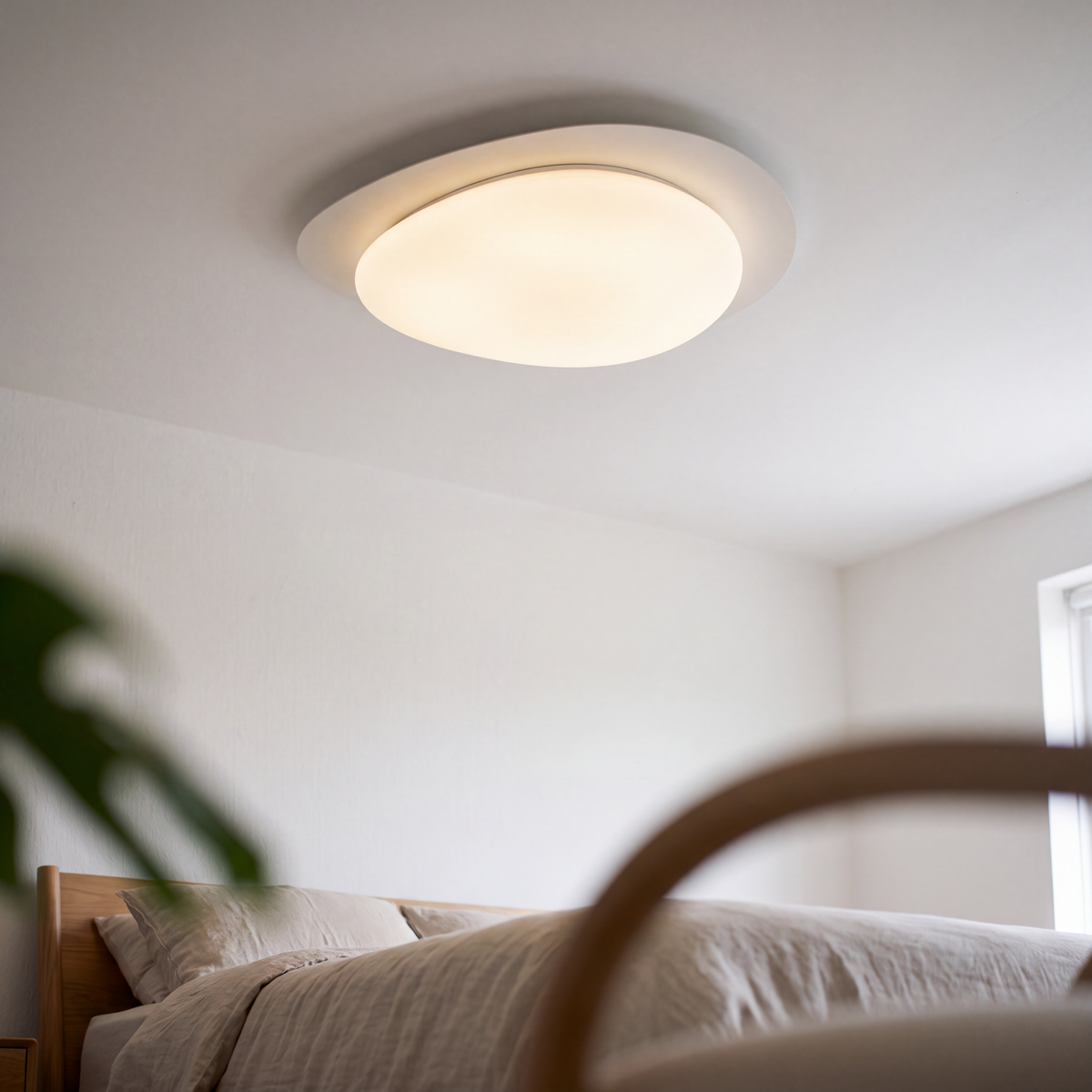 W3IMG-11 Pebble Flush — Cream 38cm