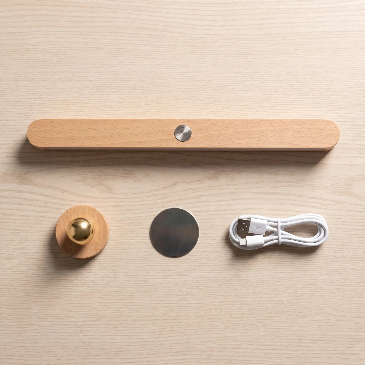 What's in the box: wooden LED light bar, magnetic ball bracket, magnetic plate and USB cable