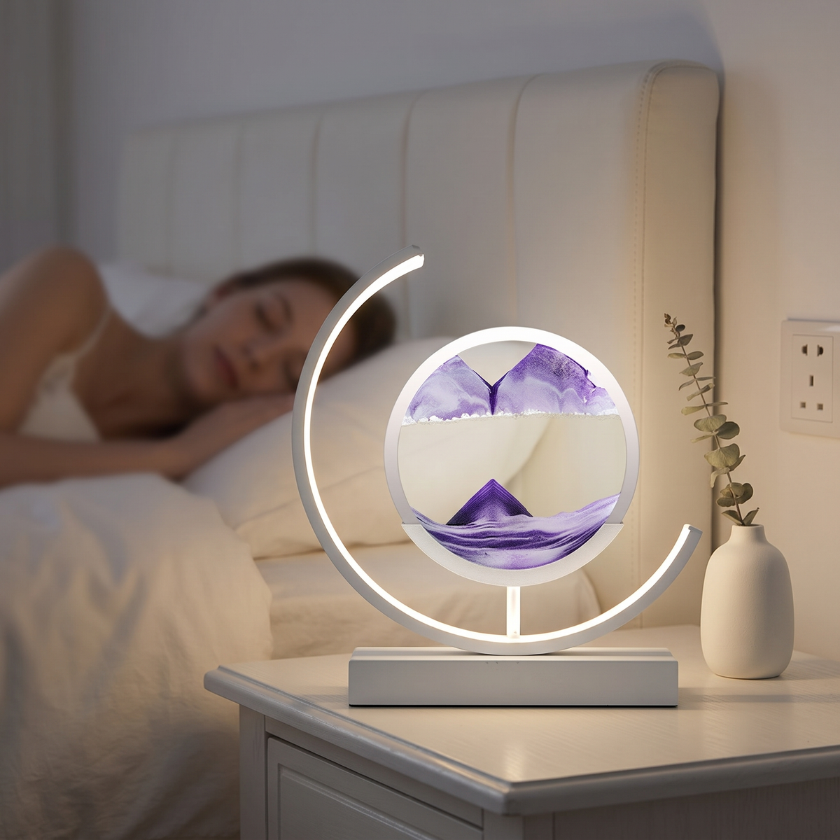 Sand art lamp with purple moving sand